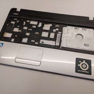 Acer Aspire E1-531G felső fedél touchpaddal - AP0PI0003