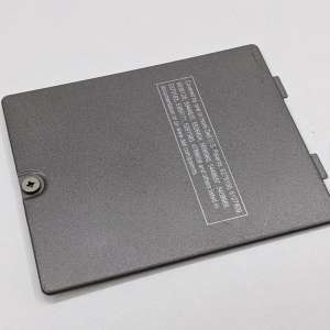 Dell Latitude D600 memória fedél 1