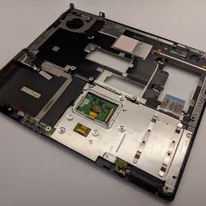 Fujitsu-Siemens Amilo A CY26 felső fedél touchpaddal 2