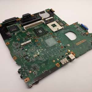 Fujitsu-Siemens Esprimo V6535 alaplap vga hibás 1